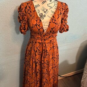 Maxi dress floral orange!!!! with paded bra, fits small to medium size